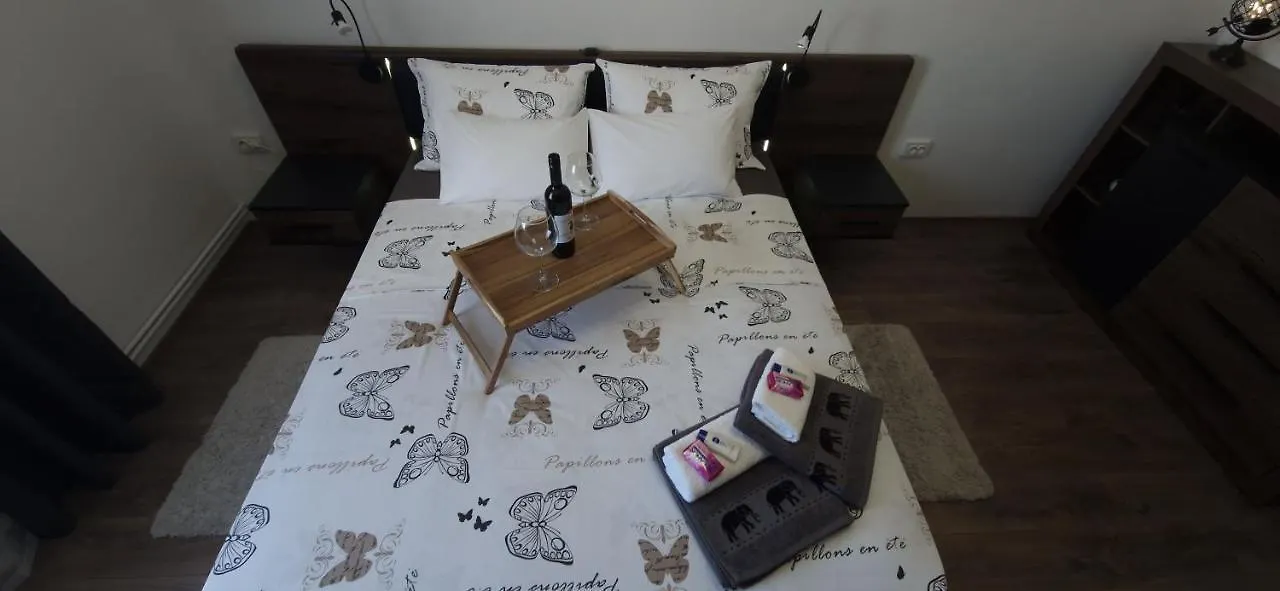 Mc Centar Apartman Apartment Pula