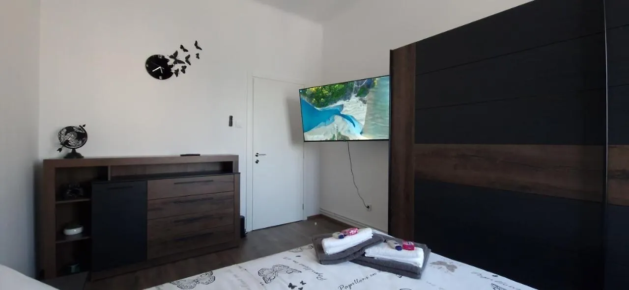 Mc Centar Apartman Apartment Pula